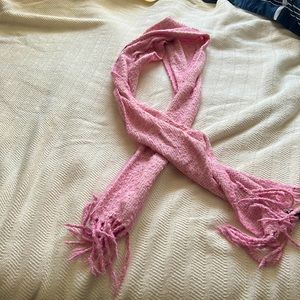 Gap pink/white scarf
